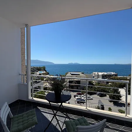 Apartment R&u Sea View Vlorë